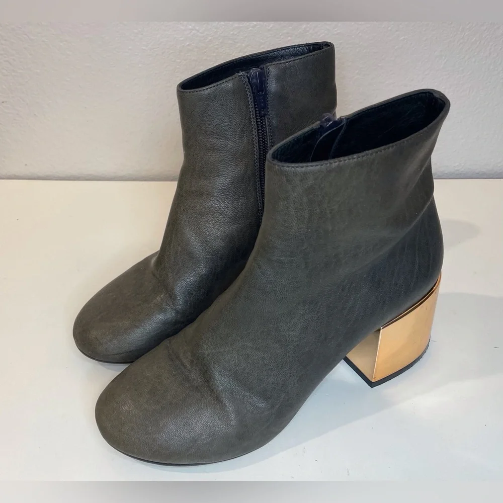 MM6 Maison Martin Margiela Women’s Gray Ankle Block Gold Heel Boots Size 6.5(37)